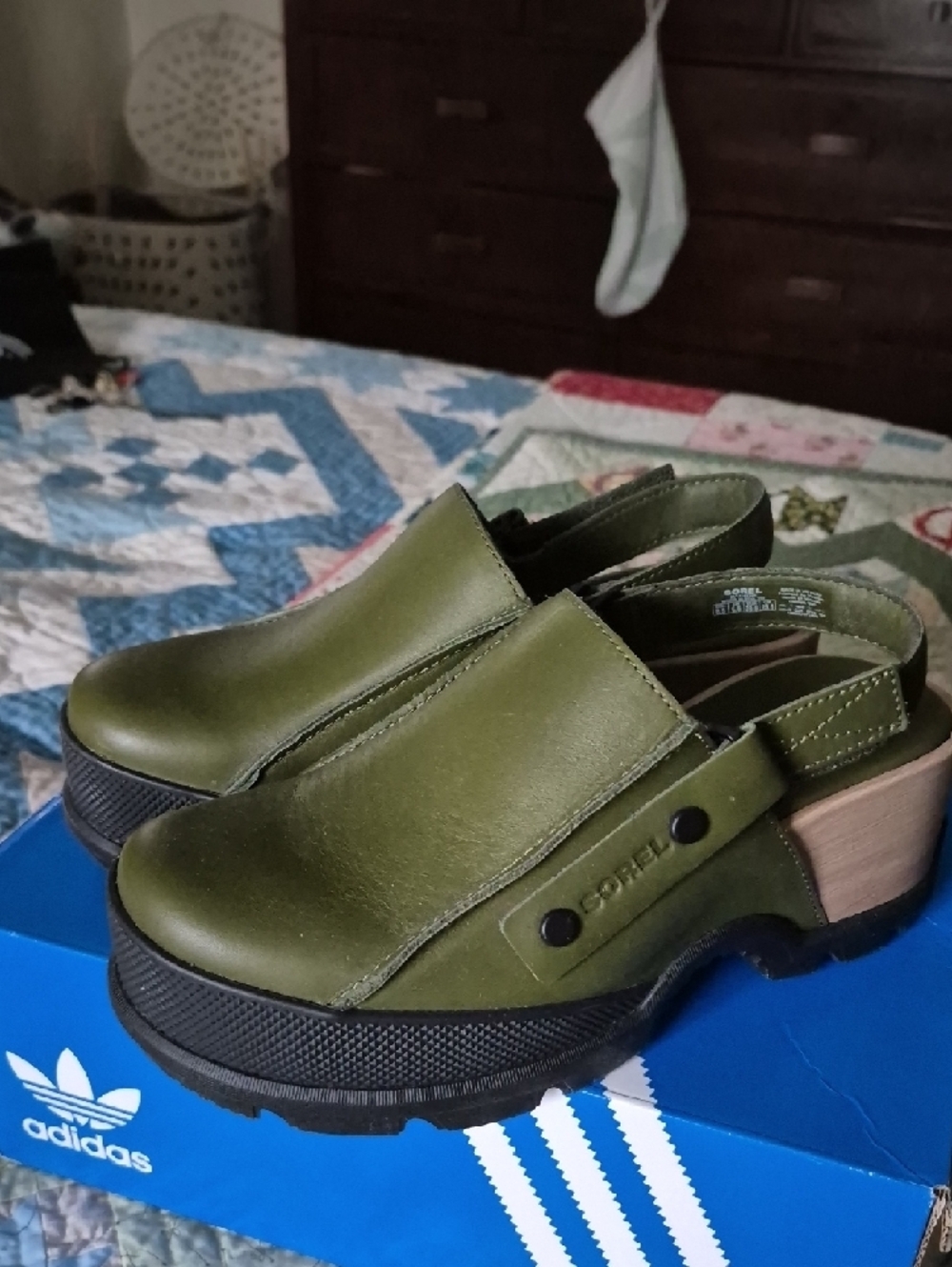 Sorel Roam'n Clog in Olive and Black - Picture 2 of 7